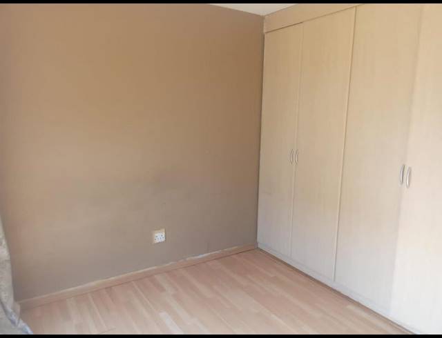 3 BEDROOM APARTMENT FOR SALE IN BOKSBURG NORTH